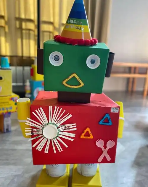 废旧纸箱手工制作图片