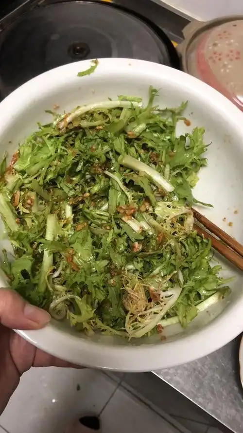 小蝎女做的凉拌苦菊