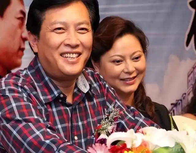 同是唐国强的骨肉孙涛和壮丽生的孩子却活成了完全相反的样子