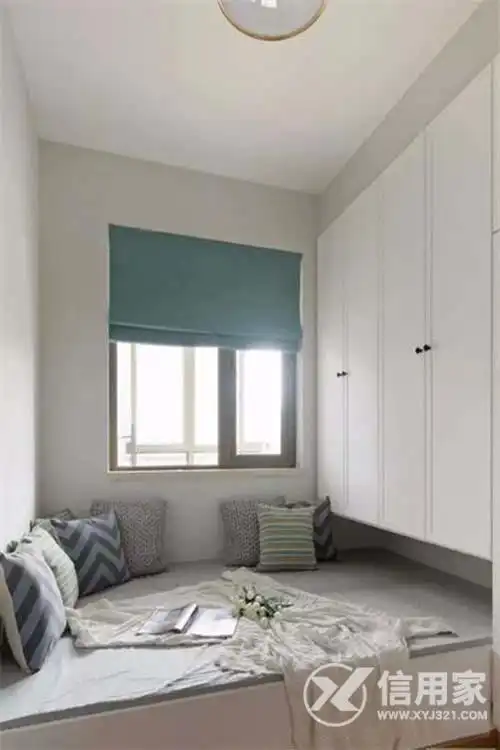 卧室小只有两米怎么放床和衣柜小卧室的床和衣柜摆放效果图