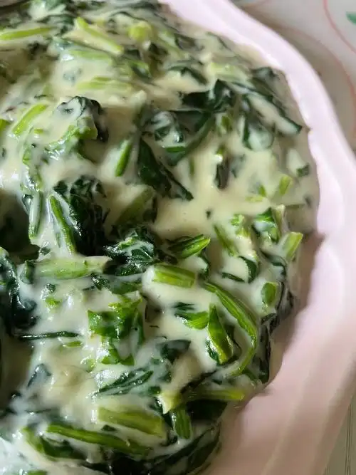 奶油烩菠菜的做法