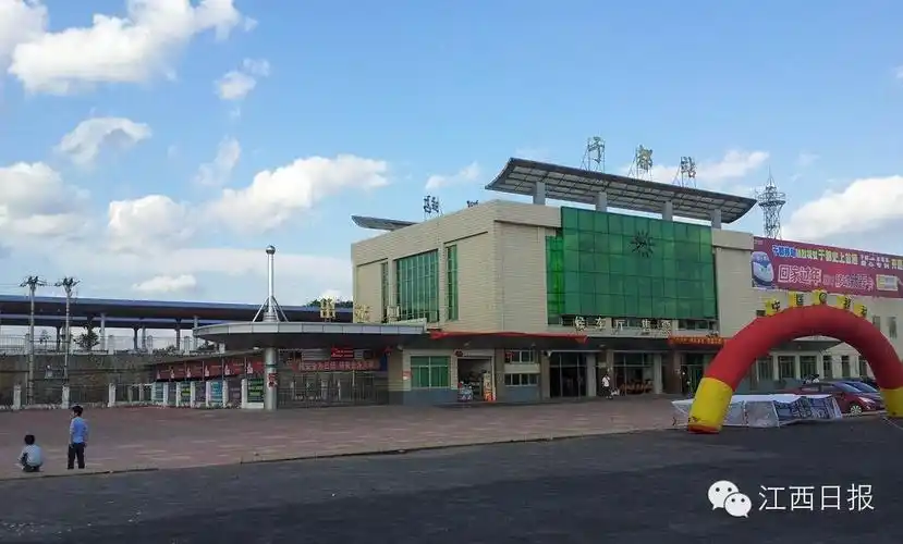 会昌县西江火车站高大上的瑞金站赣瑞龙铁路途经江西赣县,于都县,会昌