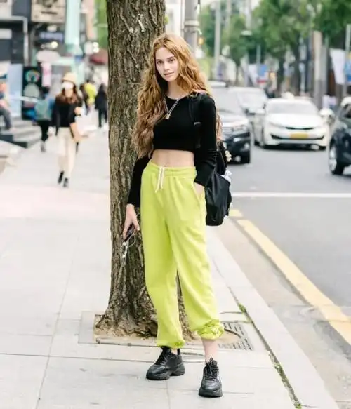 两种搭配方法,教你成功摆脱路人形象范|小个子|腰线|女生_新浪新闻