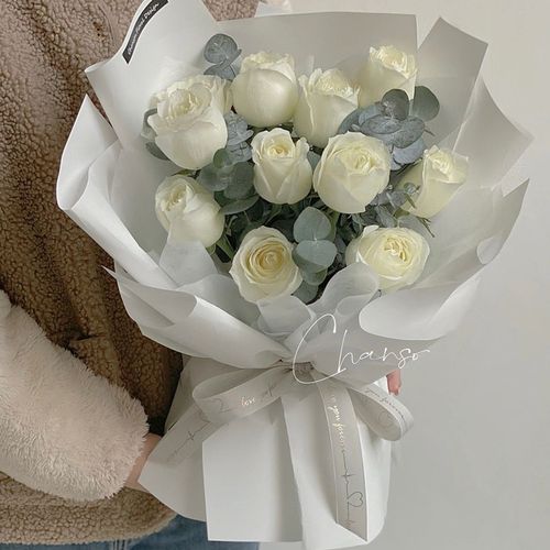 花艺湾鲜花同城配送白玫瑰花束表白生日礼物送女友老婆闺蜜女生全国