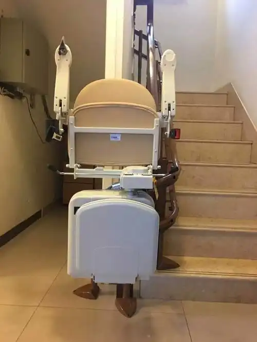 斜挂座椅式电梯 - 产品展示 - 楼道电梯_家用电梯_加装电梯-浙江天宜