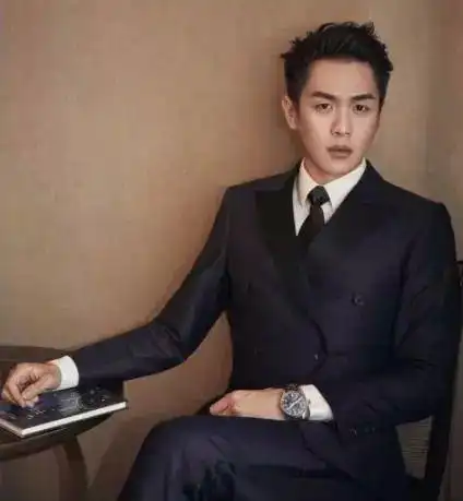 有一种辣眼叫张若昀的证件照粉丝不好意思认错人了