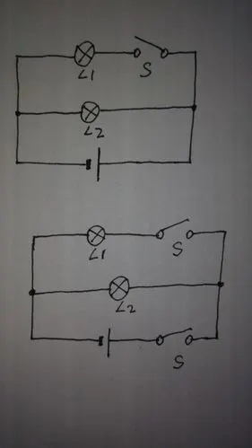 根据下列实物电路画出相应的电路图