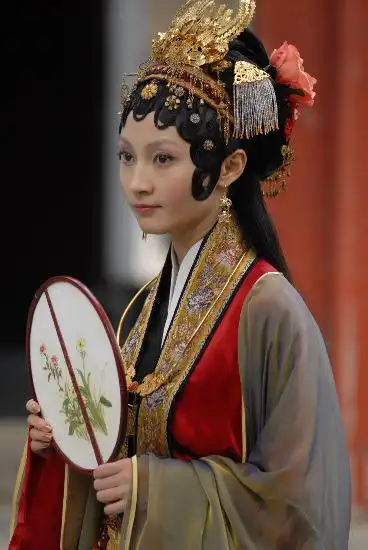 电视前沿 李少红版《红楼梦》专题 > 正文  新浪娱乐讯 新版《红楼梦