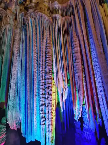 石花洞钟乳石,自然之美