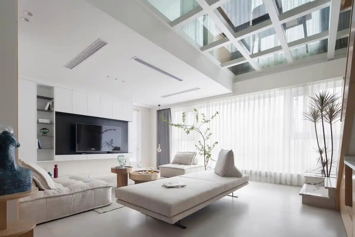 100㎡复式房玻璃隔层设计,美观又实用 项目位于长沙,空间大至分为两个