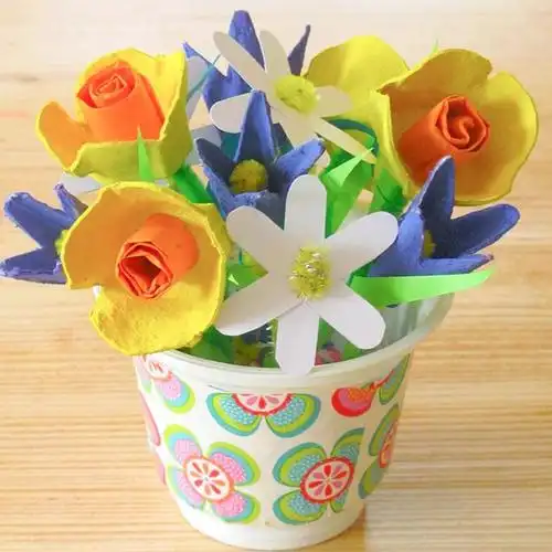 酸奶盒废物利用手工制作简单又漂亮插花盆栽(步骤图解)