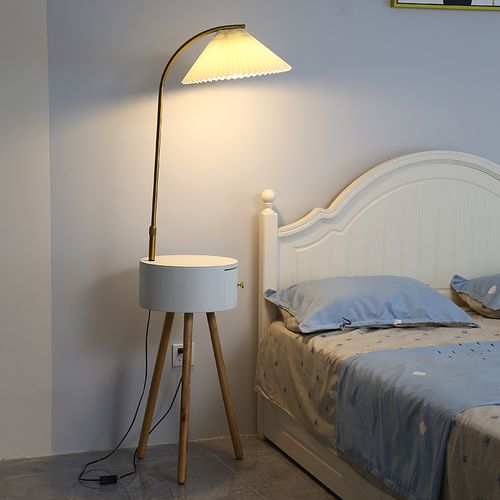 亮帮手 三脚落地灯北欧客厅灯轻奢沙发边设计感置物卧室床头柜氛围