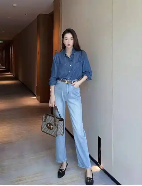 原创高腰牛仔裤怎么搭配上衣和鞋子好看显腿长