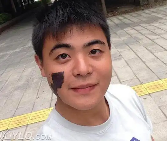 章柏翰近照现状 消失7年去了哪里