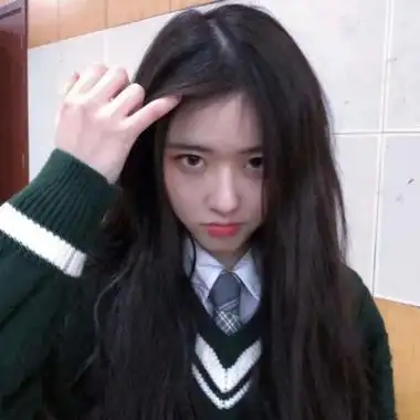 可爱头像18岁小姐姐可爱头像