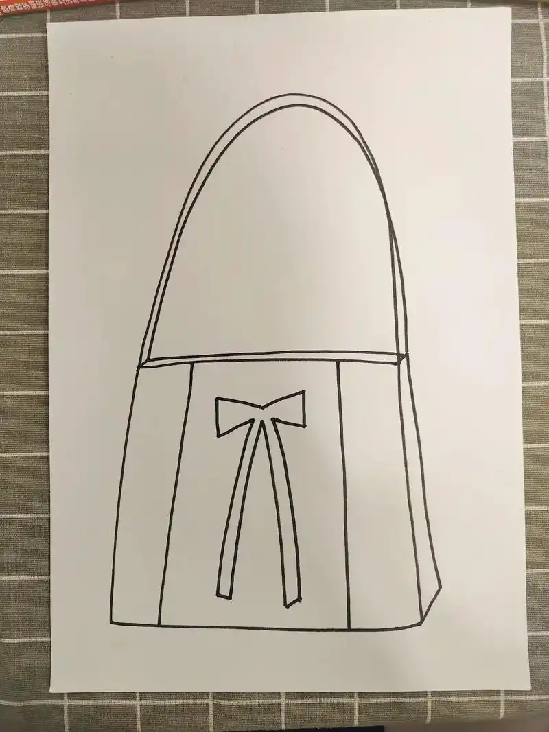 简笔画包包.大家有需要的素材,可以直接收藏打印哦 #一起画画 - 抖音