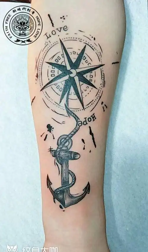指南针纹身图片