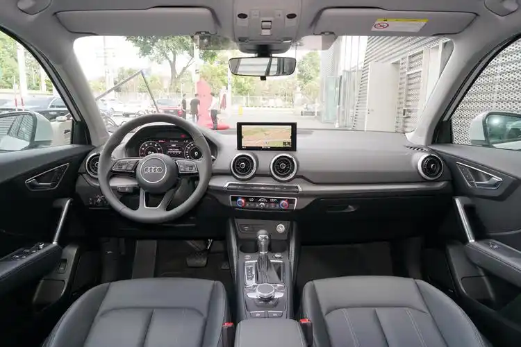 奥迪q2l内饰-空间-动力-易车