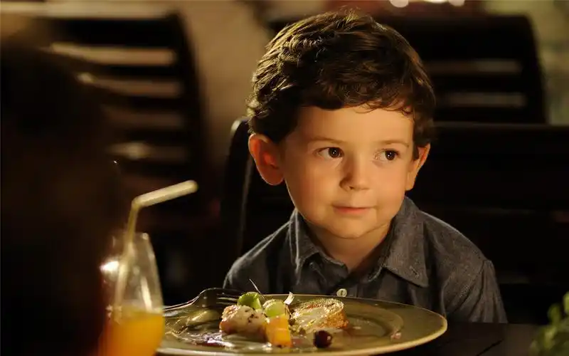 海啸奇迹电影高清剧照桌面壁纸