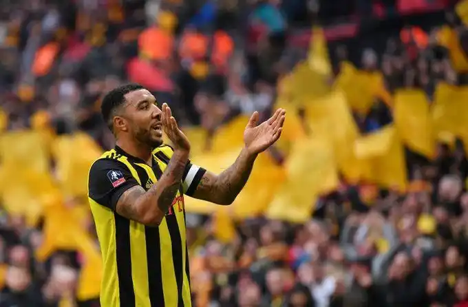 沃特福德奇迹迪尼(沃特福德"忠臣"特罗伊·迪尼决定留队,谁还记得他的