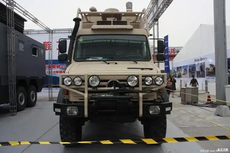 乌尼莫克德系越野房车后舱升级港口最惠上牌