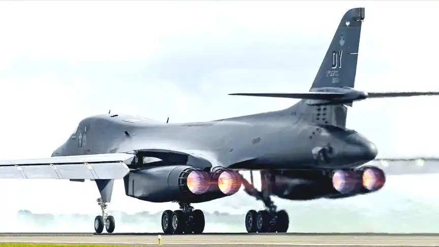 3万次播放·2020-06-1602:52感受一下子弹的艺术!