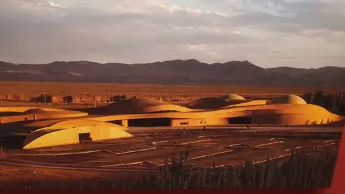 敦煌莫高窟景区游览