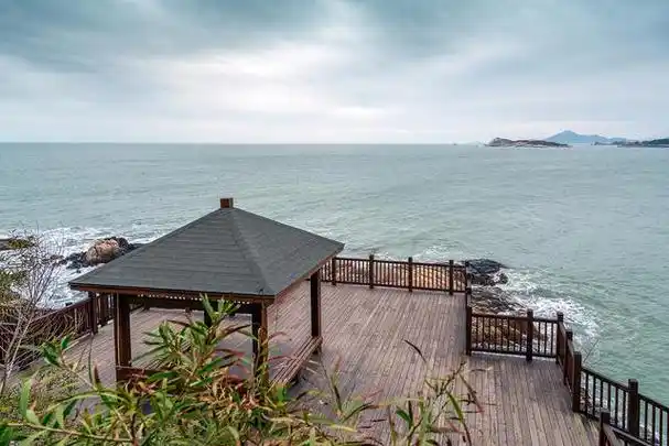 松兰山海滨旅游度假区,感受海风的魅力!