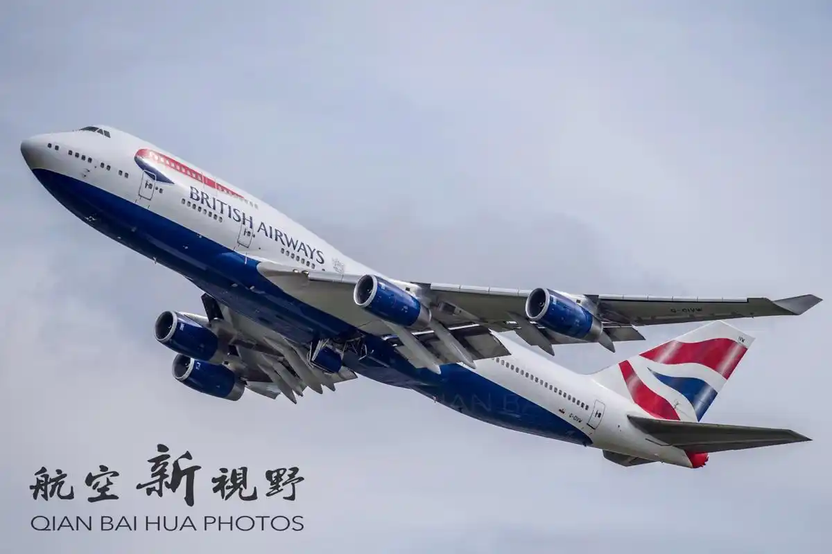 图片为大韩航空的波音747-400飞机,由于采用了4台推力约280千牛的大