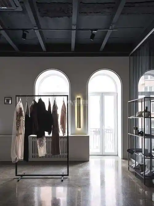 创意服装店装修效果图 让你忍不住驻足进店一看!