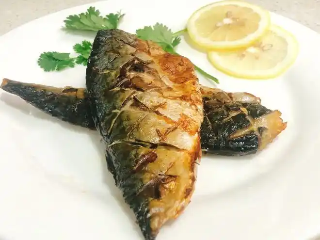 日式盐烤青花鱼的做法