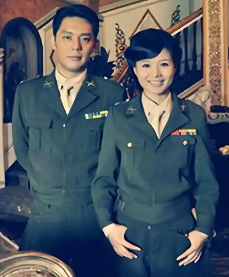 回顾程愫:捧红丈夫,被抛弃后与儿子相依为命,如今逆袭当院长