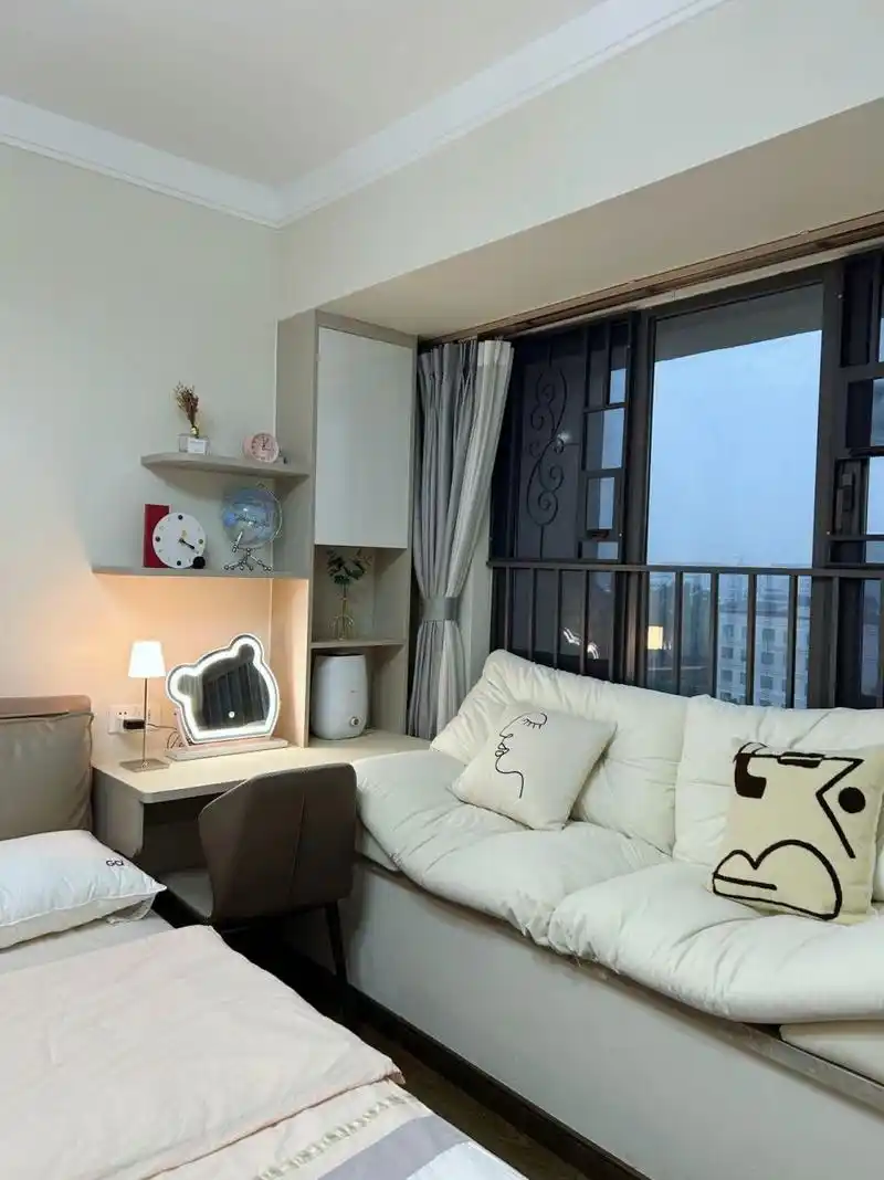 飘窗改造|梳妆台 沙发 房间再小也要做梳妆台呀,我家卧室16平方,想要