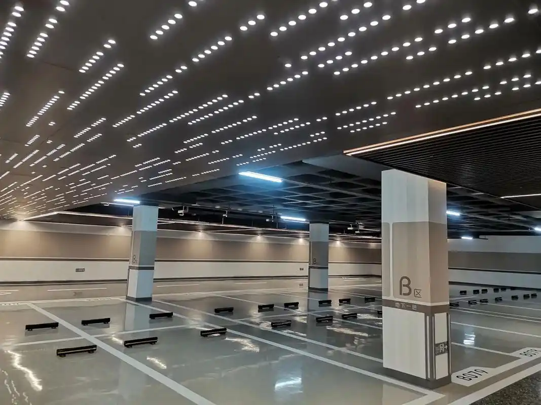 若要衡量一个住宅小区,是真高端,还是伪高端,看看地下车库的配置就能