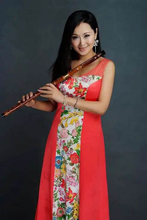 中国著名笛子演奏美女有哪些