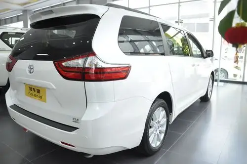 丰田塞纳7座商务 居家旅游接待商务全能mpv