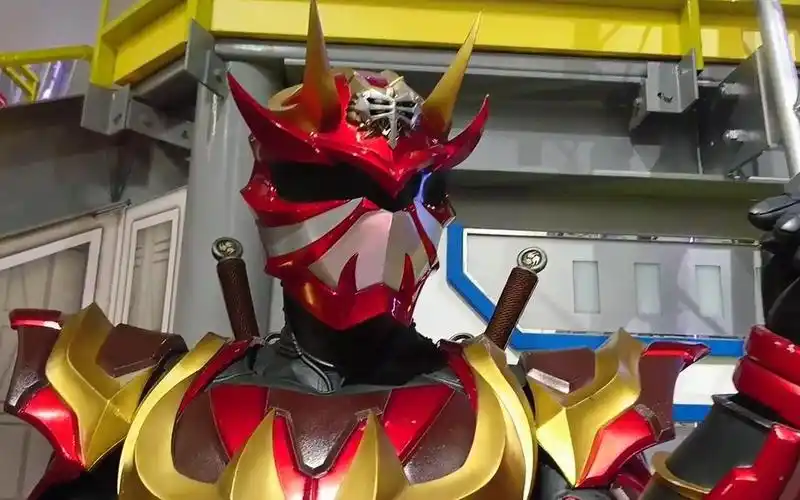 东映假面骑士响鬼装甲アームド皮套展示