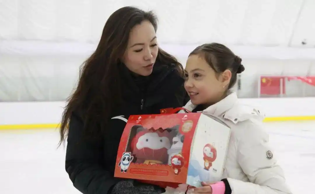 "送冬奥祝福 带吉祥回家"系列人物之陈露:希望女儿安娜能为国争光