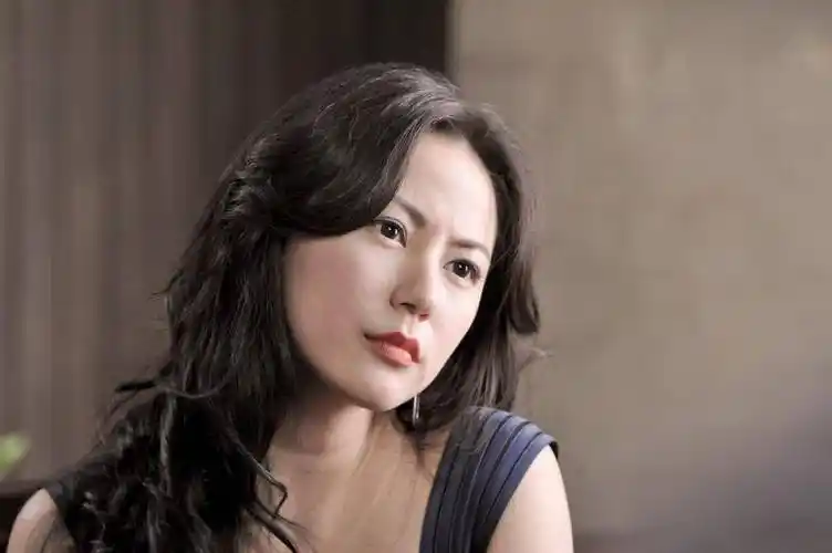 看过《步步惊心》里的刘心悠,终于懂了"姐学"为什么火了十年_气质