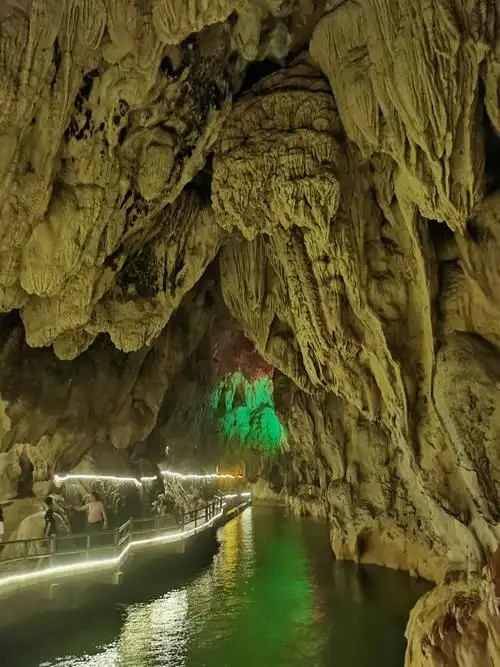 走进广西(七)靖西市～古龙山大峡谷(副本)