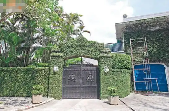 霍家大宅也在装修了