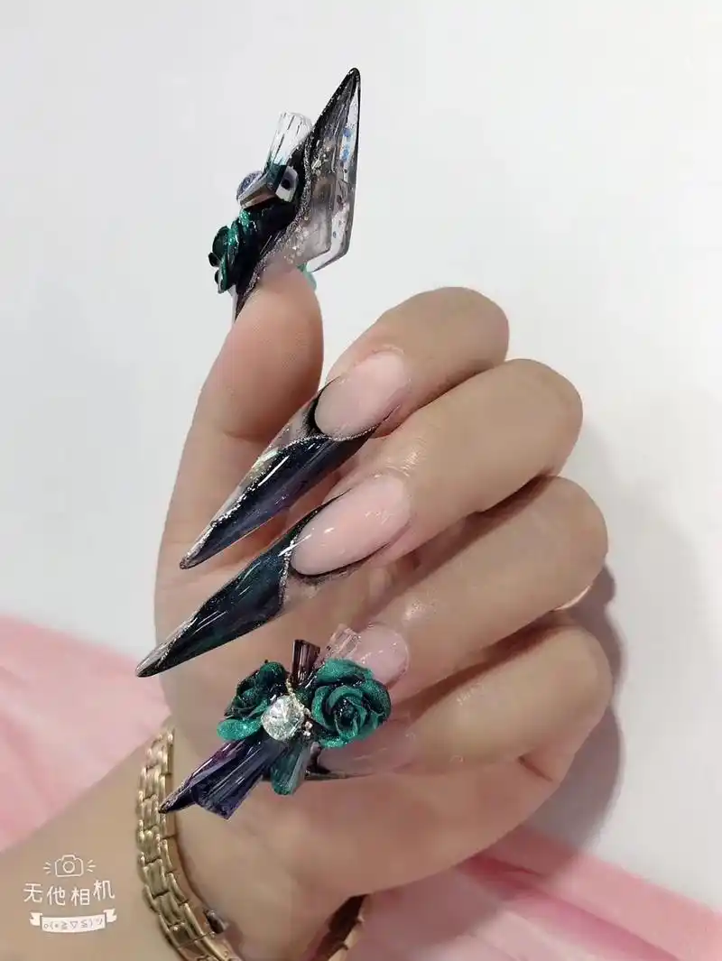 水晶延长甲异形甲雕花琉璃甲.来自4年前的存图,那时候没 - 抖音