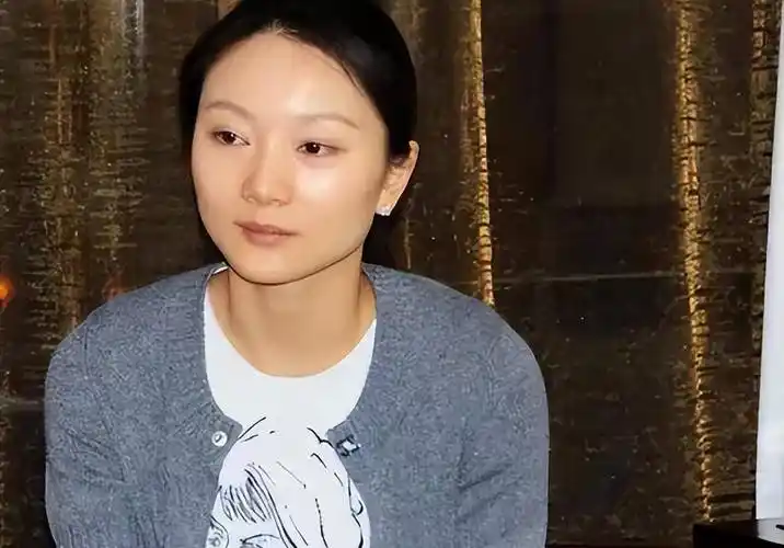 小31岁娇妻寸步不离,夫妻感情深厚_陈婷_妻子_孩子