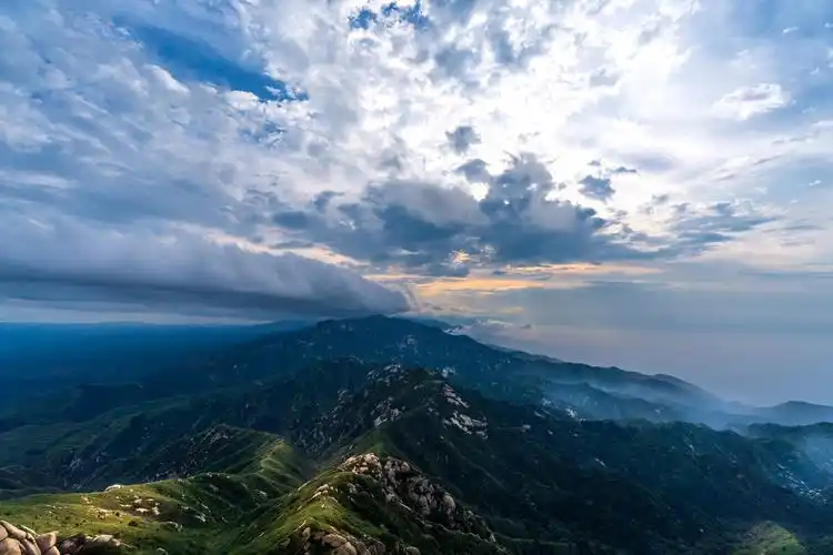 雨后清新娘娘山