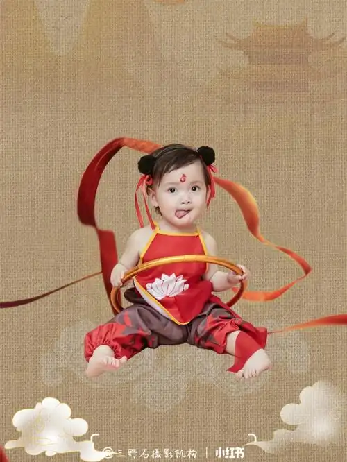 创意哪吒宝宝真人cos哪吒之魔童降世