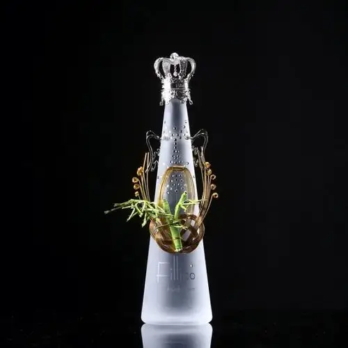 fillicio日本神户天然矿泉水 由施华洛世奇水晶和贵金属涂层完美结合