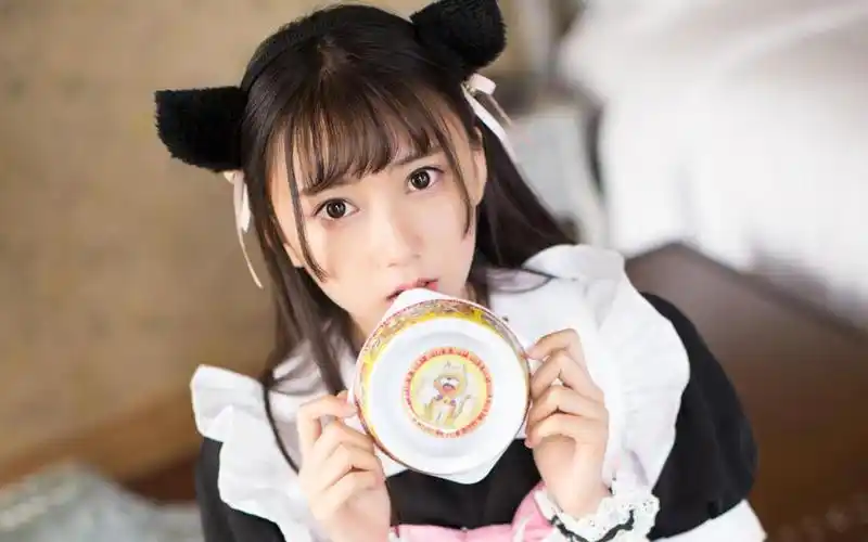 萝莉猫咪耳朵女仆装,高清图片-壁纸族