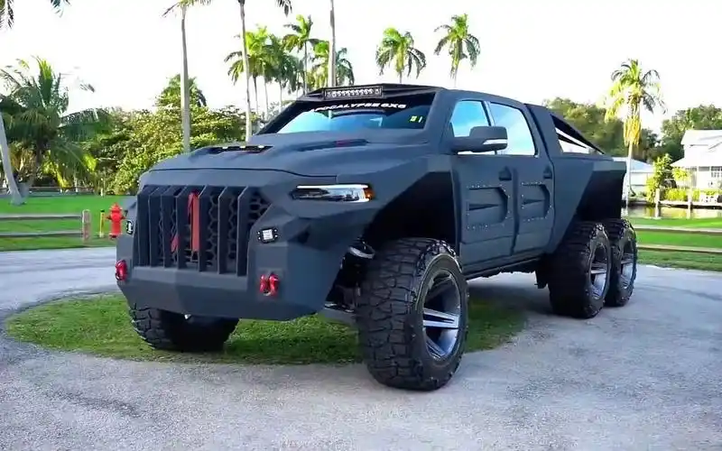 末日战车,外观看起来的确酷