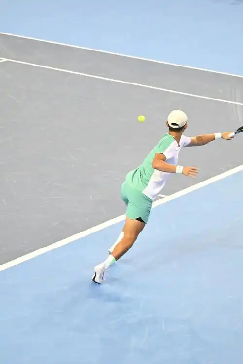 珠海网球公开赛时隔四年回归,记录球员精彩瞬间!#atp250 - 抖音