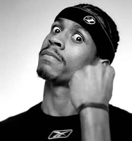 一组艾弗森黑白美照